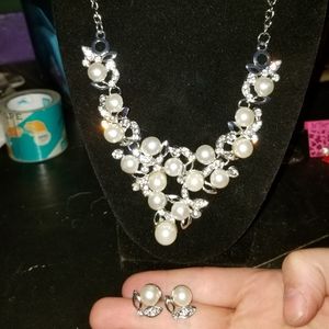 Flower Necklace and Earrings set